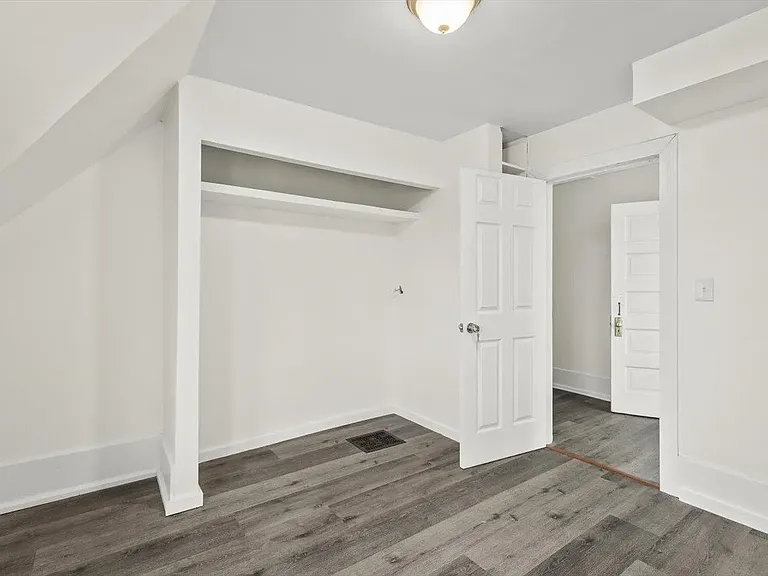1516 S 5th St — Photo 22