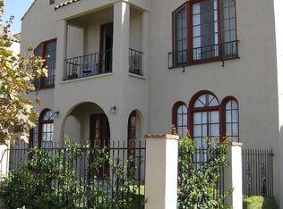 1350 Carmona Ave APT 1, Los Angeles, CA 90019