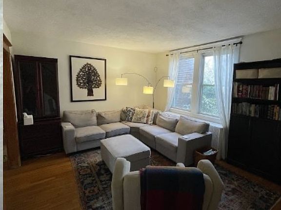 2nd image of 1705 Independence Ave SE