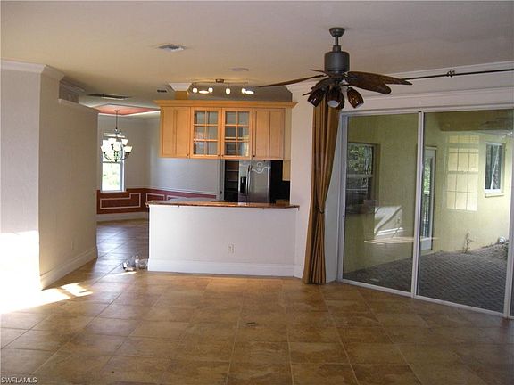 4th image of 2837 SW 26th Ave