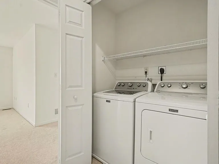 5050 Mendenhall Dr — Photo 15