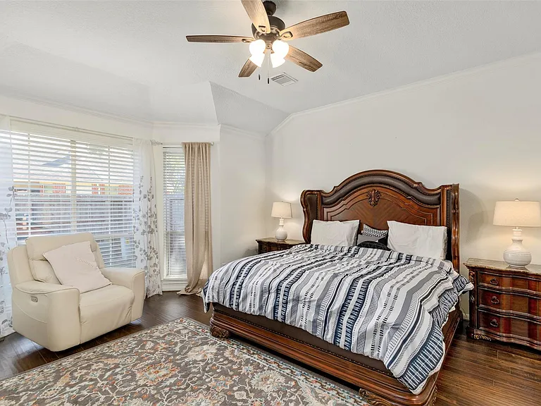 723 Avery Dr — Photo 14