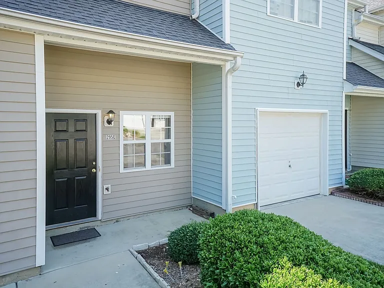 295 Plaza Dr #E — Photo 4