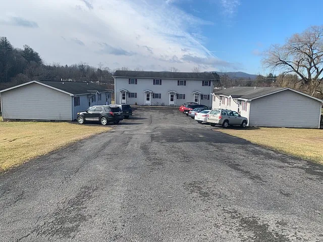 7 Summerfield Ct