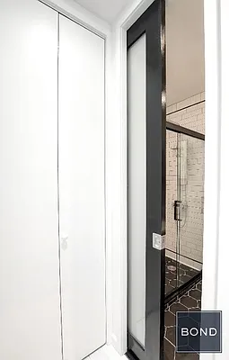 Rented by Bond New York | media 14