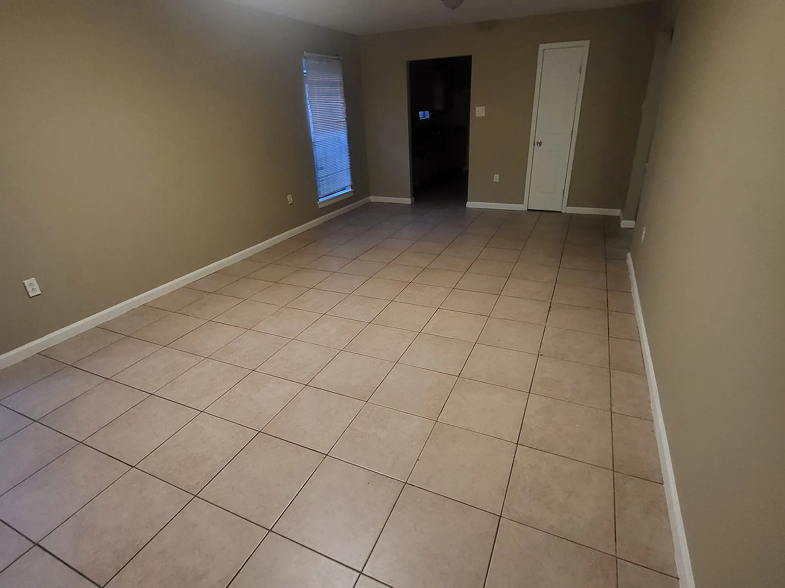 10215 El Scott — Photo 2