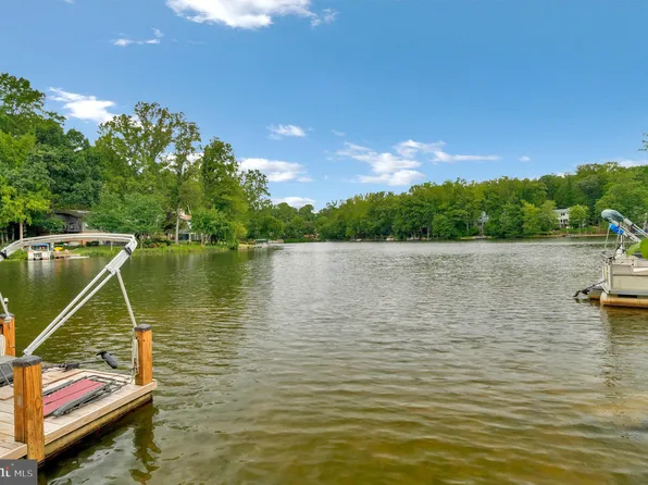 2026 Chadds Ford Dr, Reston, VA 20191