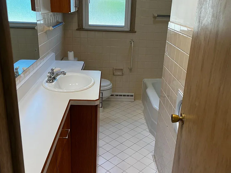 1416 Shoreland Dr #1 — Photo 28