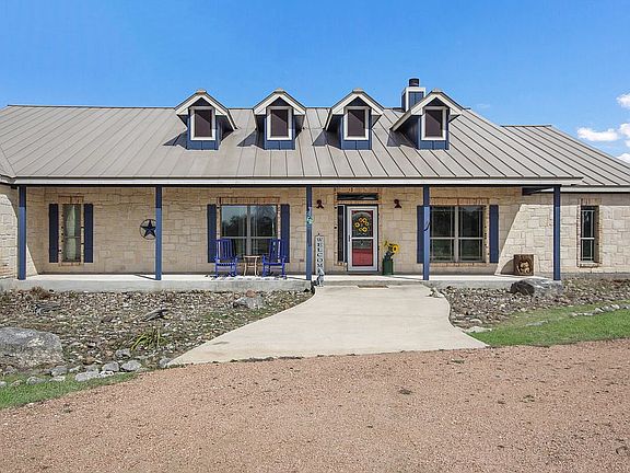 2nd image of 134 White Oak Trl