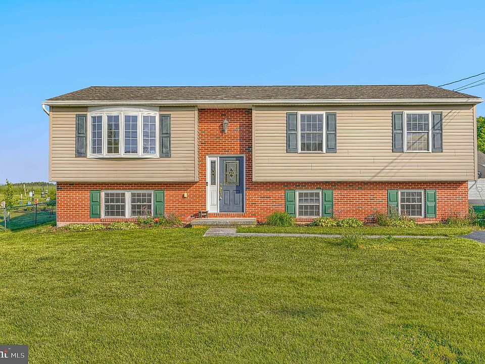 1st image of 681 Grant Dr