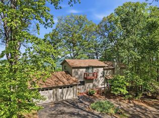 860 Frog Pond Rd, Hiawassee, GA 30546