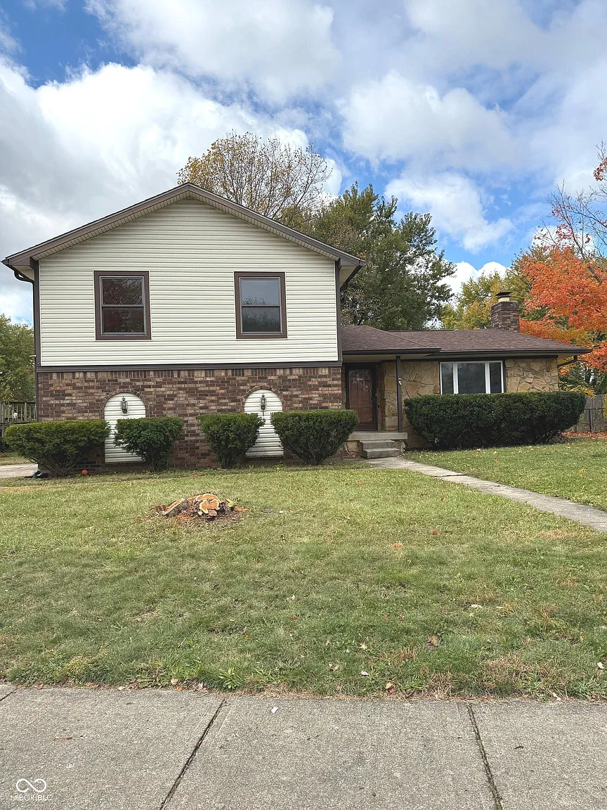 4704 Citation Cir photo 1