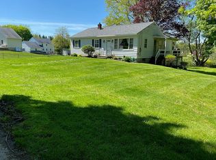 2 Downey Rd, Troy, NY 12180