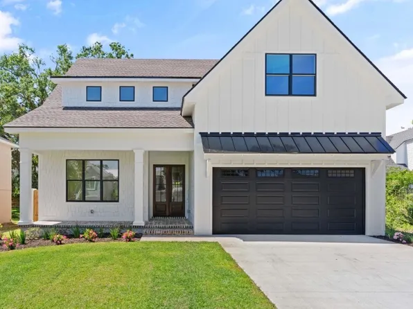 325 Neptune Rd, Saint Simons Island, GA 31522