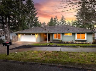 913 Sunny Hill Dr, Lake Oswego, OR 97034
