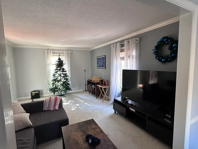 929 Autumnwood Ln — Photo 12