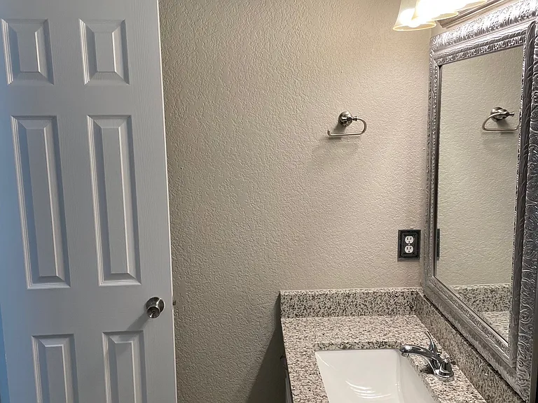 11364 Walters Ave — Photo 25
