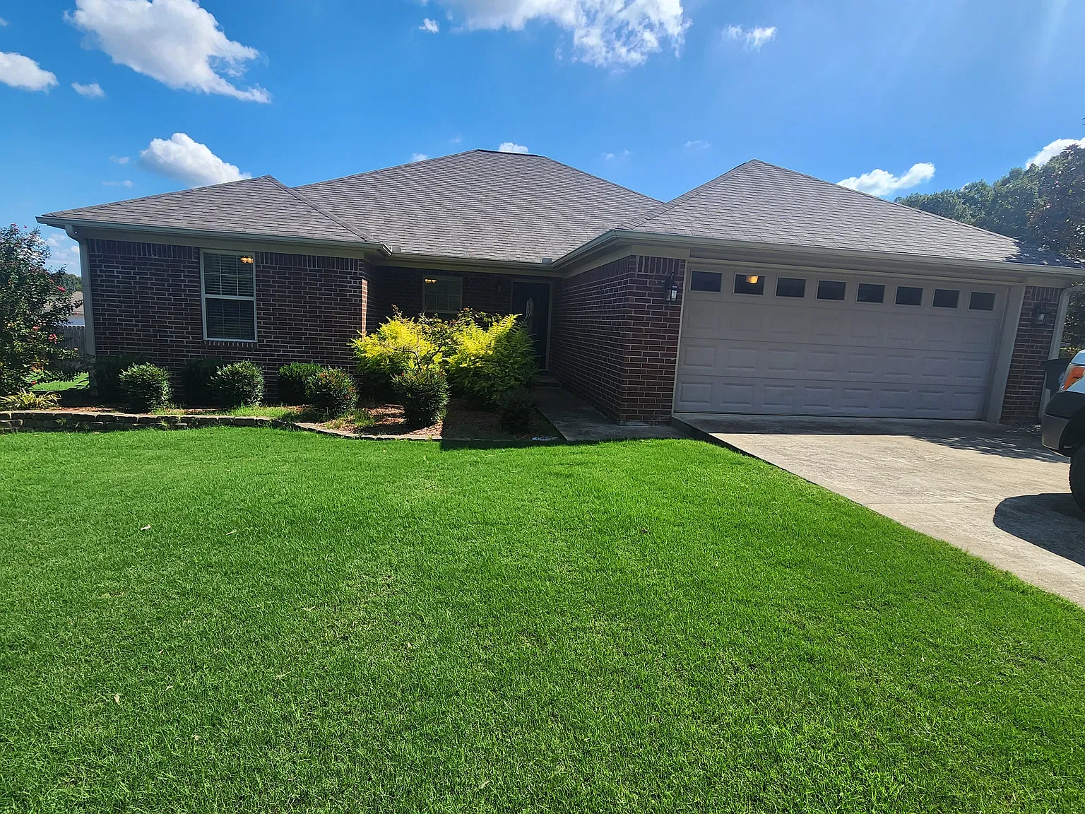 3 bed, 1897 sqft, $1,550 — Photo 1