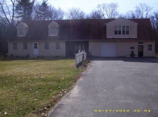 44 Stebbins St, Belchertown, MA 01007