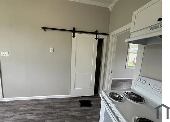 329 Taylor Ave — Photo 7