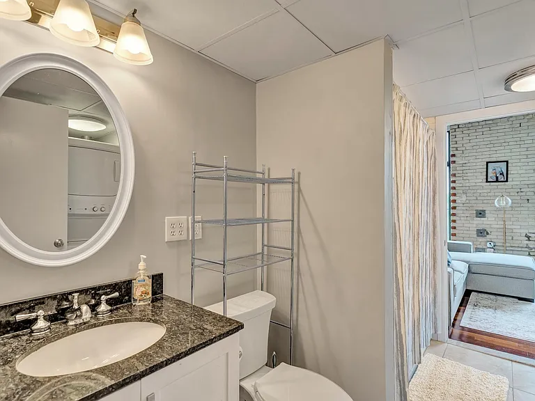 43 Charlton St #405 — Photo 17