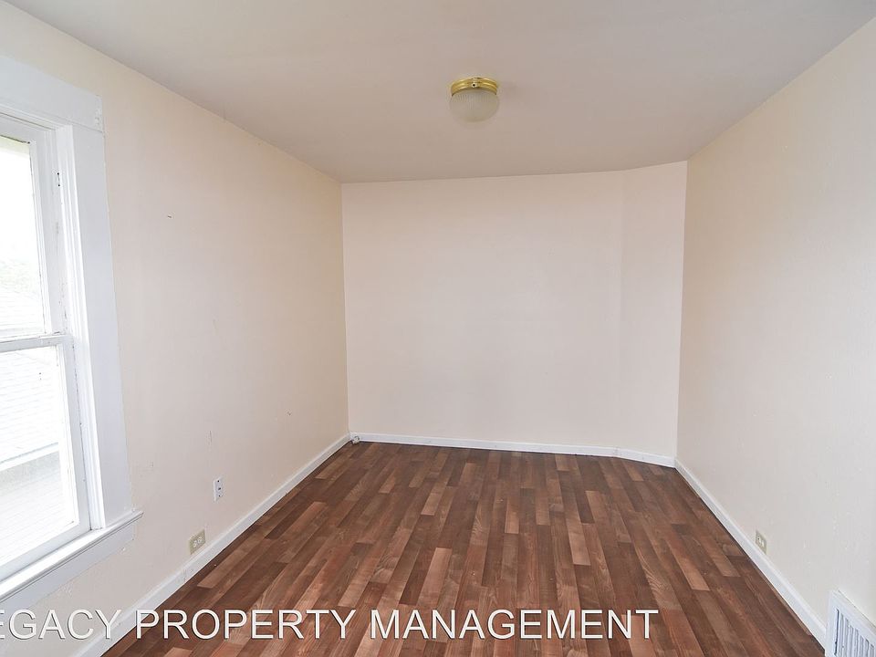 2nd image of 1512 Franklin St APT 3