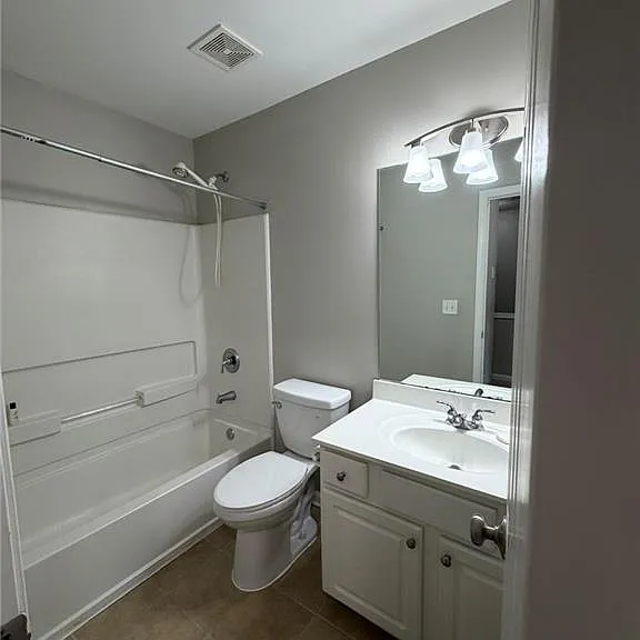 1059 Prestwyck Ct — Photo 11