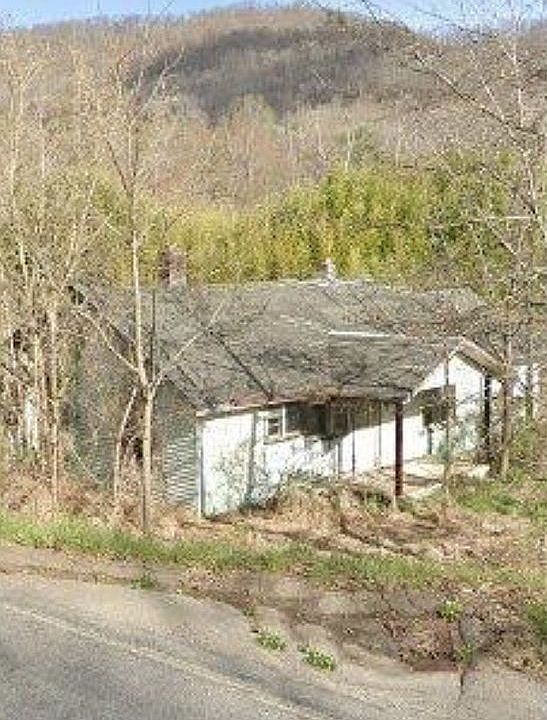 1st image of 11 Sunny Acres Pl