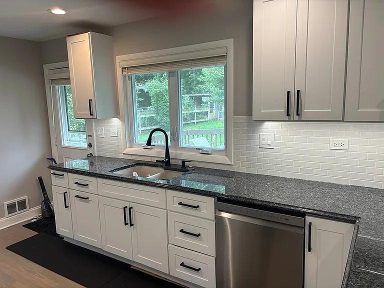 130 Birchwood Rd — Photo 5