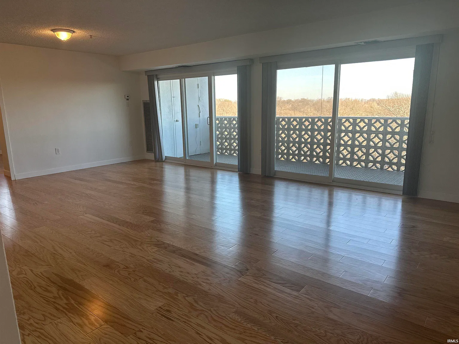 3 bed, 2.0 bath, 1308 sqft, $1,500 — Photo 4