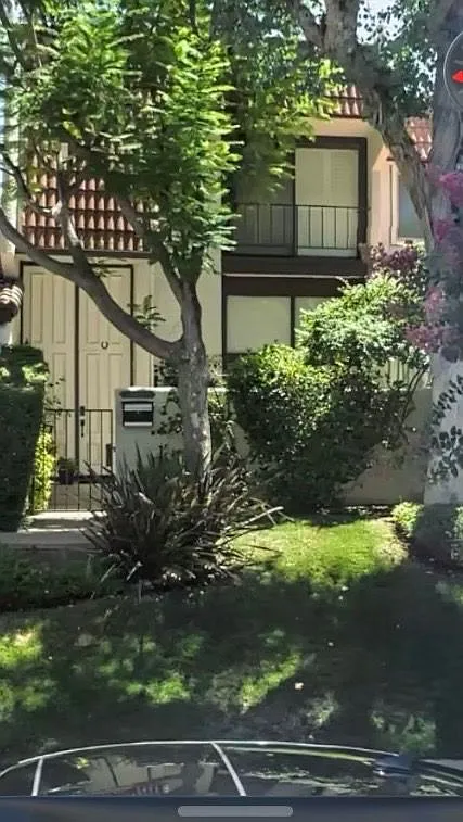 2 bed, 3.0 bath, 1519 sqft, $4,000 — Photo 1