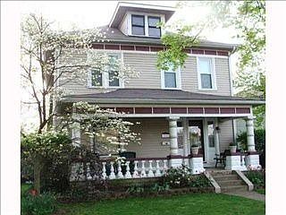 5th image of 753 Hudson Ave