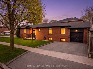 1392 Northmount Ave, Mississauga, ON L5E 1Y5