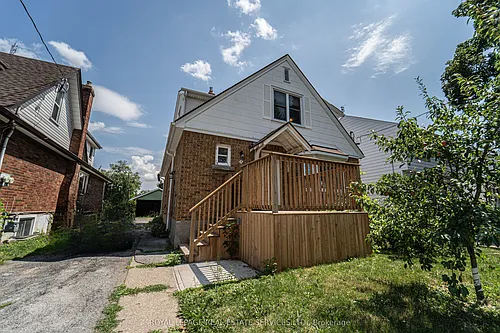 8 Bruce St #2 Photo 1