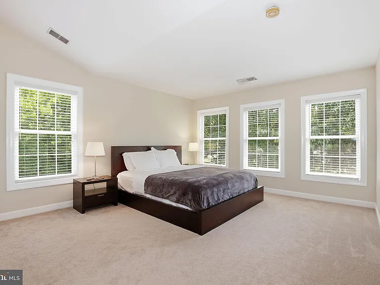 3826 Elmwood Towne Way — Photo 12