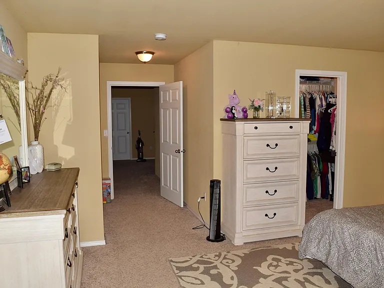 622 Shirehill St — Photo 37