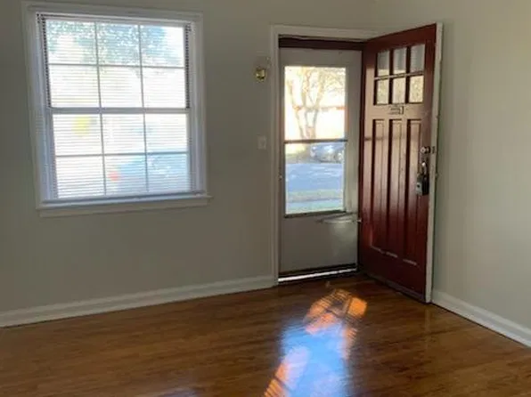 4715 King St, Portsmouth, VA 23707
