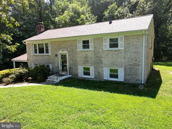 4425 Bellewood Dr, Pomfret, MD 20675