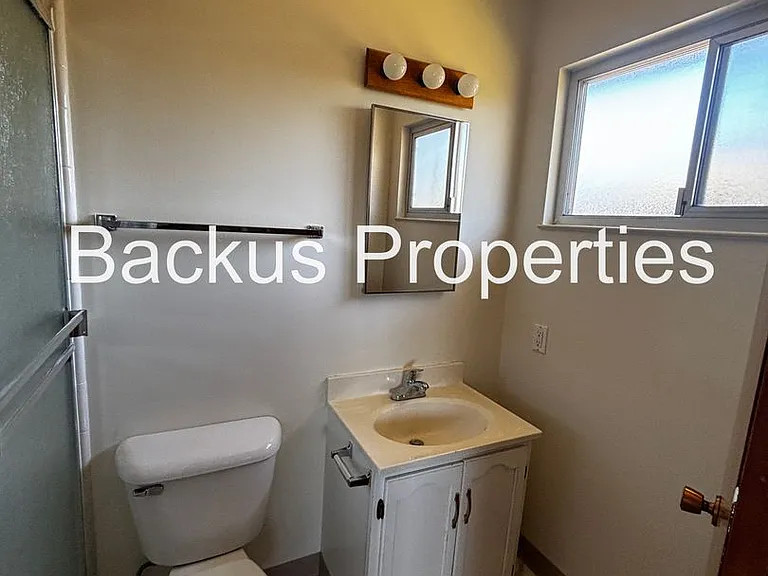 790 Fairfax Dr — Photo 20