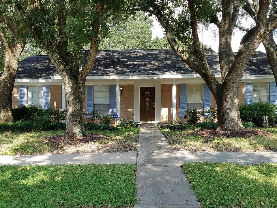 1st image of 4339 Parkmead Dr