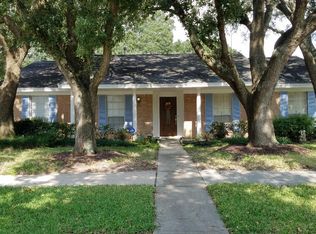 4339 Parkmead Dr, Seabrook, TX 77586