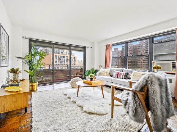 387 Grand Street image 1 of 6