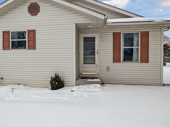 2nd image of 113 Fairway Ave