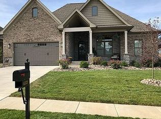 6321 Cliff Dr, Jeffersonville, IN 47130