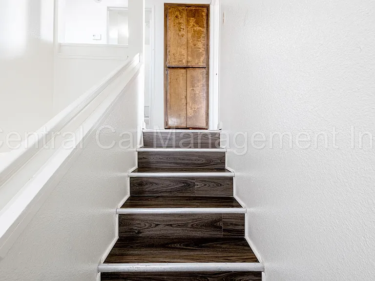 7905 S Laurelglen Blvd #A-D — Photo 10
