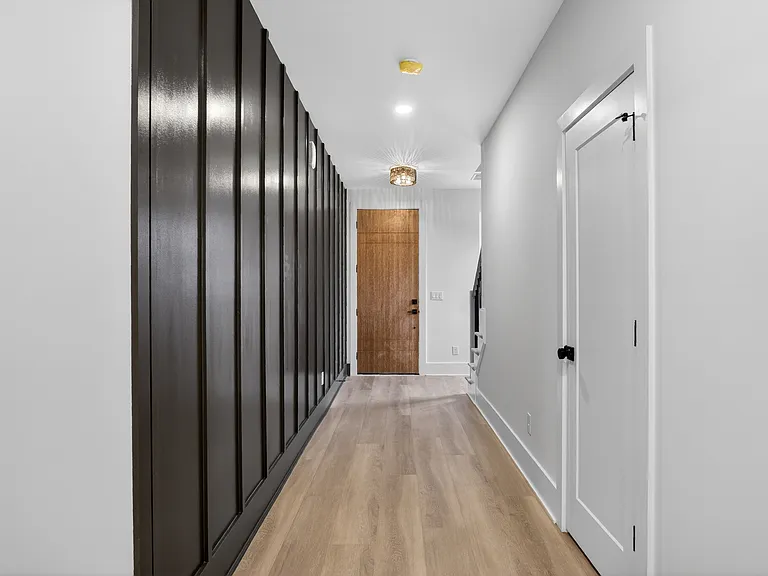 1311 Condon St — Photo 3