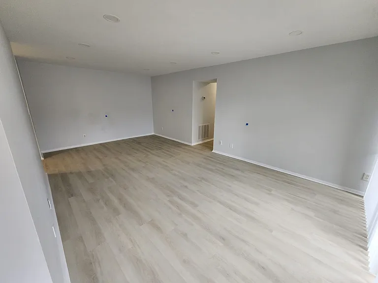 11319 Commonwealth Dr #102 — Photo 6