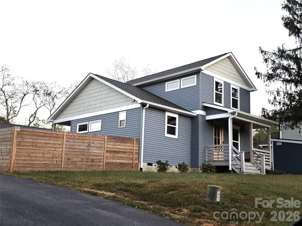 34 Gudger Rd, Candler, NC 28715