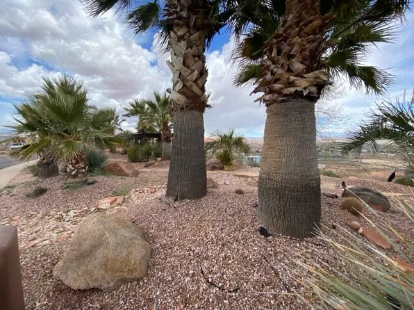 68 N Lions Head Dr, Washington, UT 84780