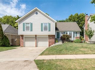 7220 Rene St, Shawnee, KS 66216